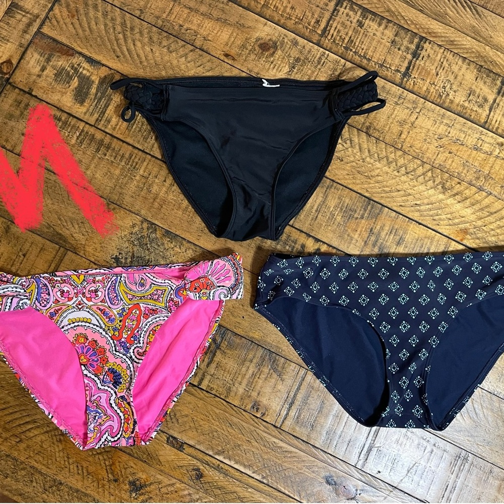 Swim Bottoms Bundle – Size Medium – Aerie & Hollister – 3 Pairs